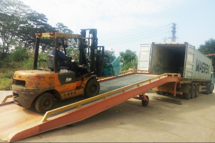 一體移動登車橋
