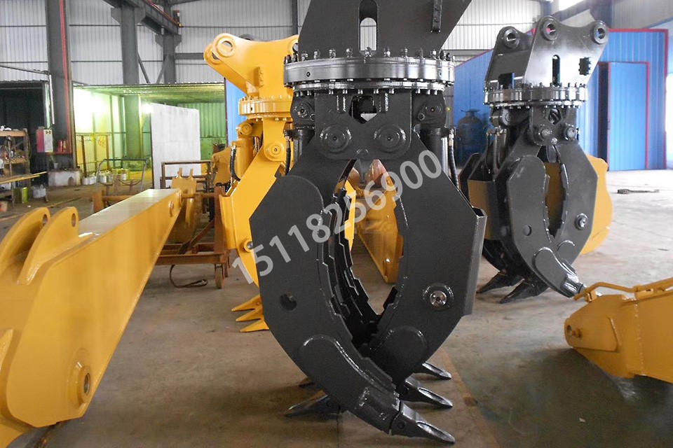 新疆廈工825液壓爪.jpg